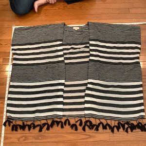 Black and white poncho/shall - or swim cover up